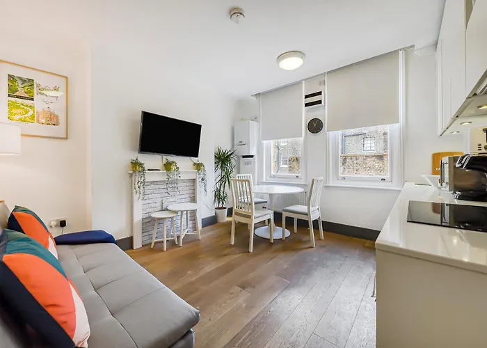Modern One Bedroom In Fitzrovia, Central London