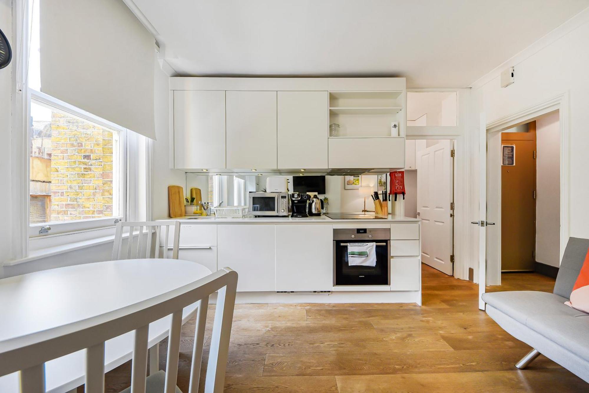Apartment Modern One Bedroom In Fitzrovia,